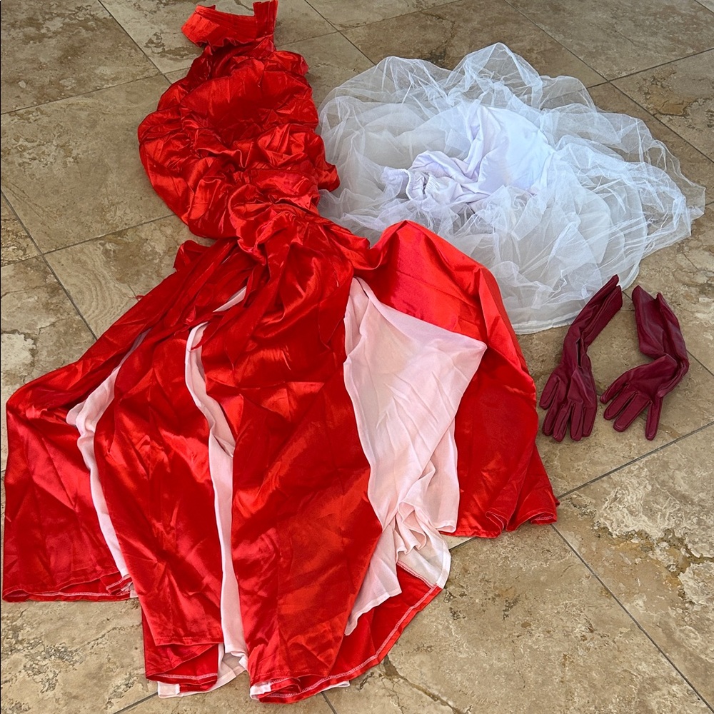 Cruella Deville Elegant Red and White women’s Costume